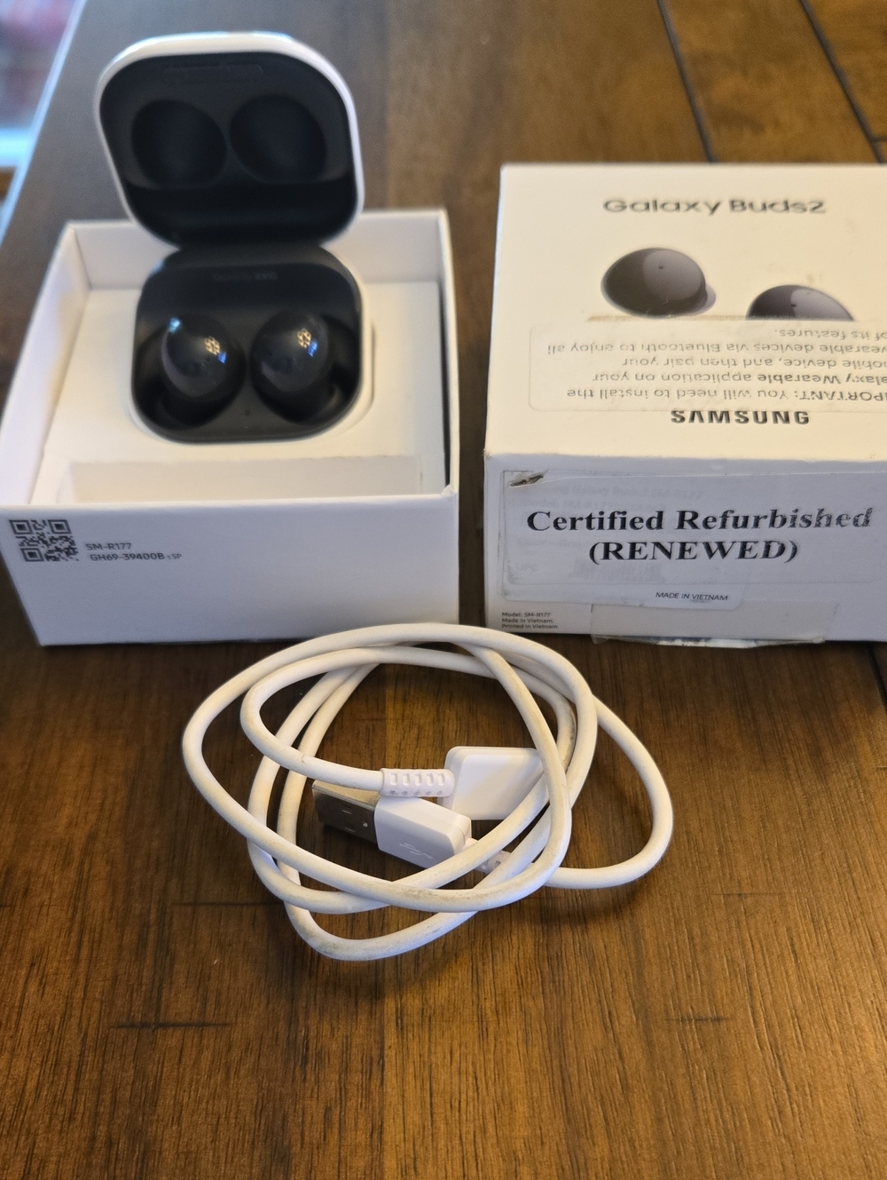 Samsung Galaxy Buds2 Wireless Earbuds with Charging Case - Black
